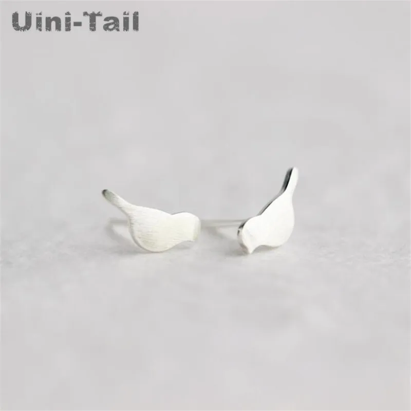 

Hot new listing 925 sterling silver small bird earrings Korean pop style original design handmade pure silver ear allergy