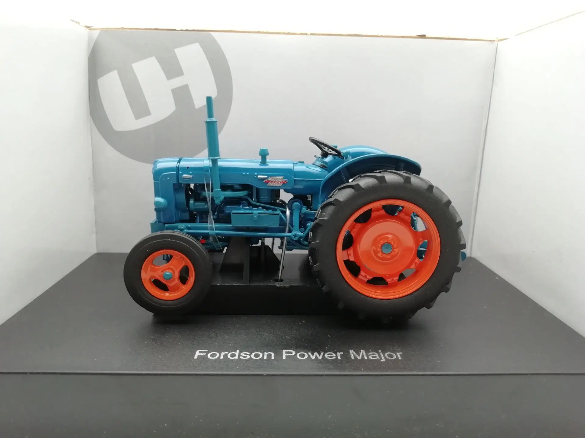 UH 2636 1:32 Fordson power Основные сельскохозяйственные тракторы литые игрушки из сплава для автомобилей для детей детские игрушки оптом