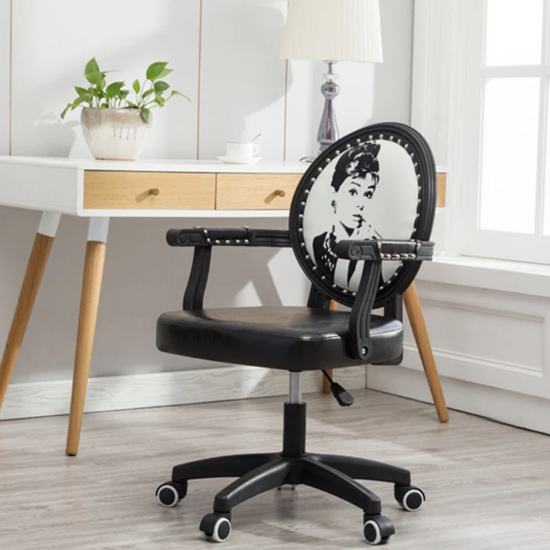 В европейском стиле есть дома, в европейском стиле, для работы в офисном столе, для встреч, для персонала, основная сеялка, спинка кресла