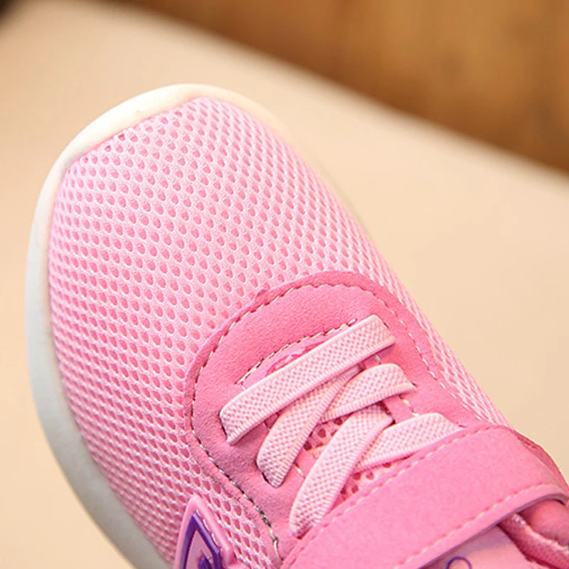 الأطفال أحذية الفتيات أحذية رياضية كاجوال بنين الهواء شبكة الاطفال الرياضة المدربين 2018 الربيع الخريف شقة الصغار المتسكعون دروبشيبينغ