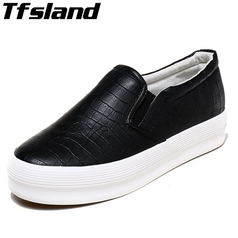 

Women Leather Shoes Flat Loafers Sneakers Women Breathable Slip on Walking Shoes Female Soft Sliver Lazy Shoes Sapatilhas mulher