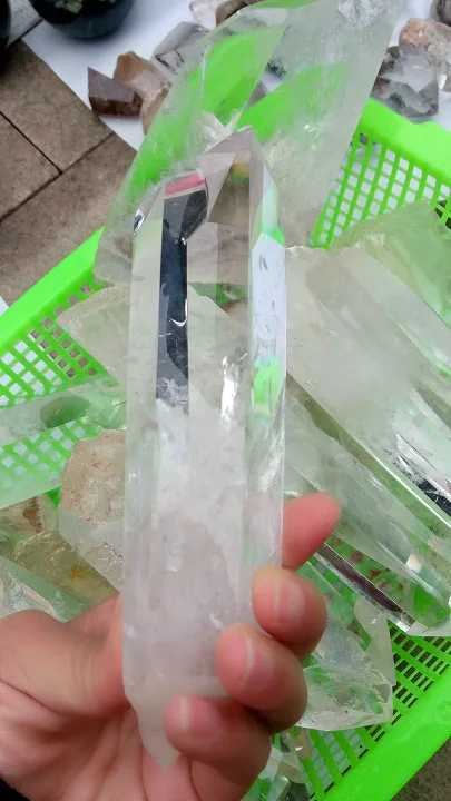 

Natural Clear Quartz Crystal Polished Healing Single Point Wand Reiki feng shui Product for Wedding Decoration