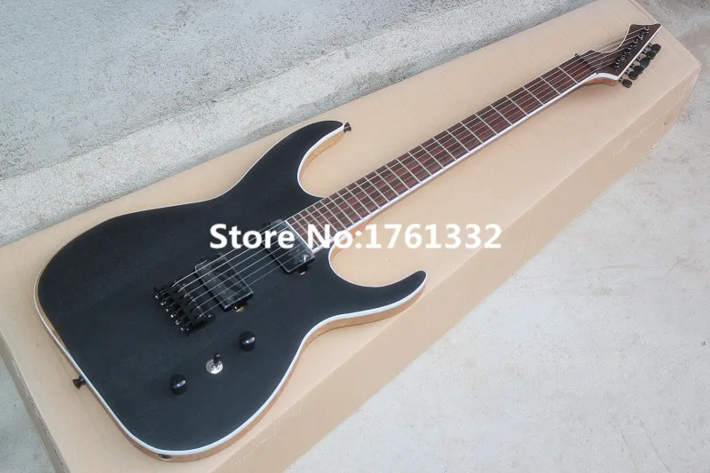 

24 frets 6 strings electric guitar with ASH wood body nitro matte,Rosewood fingerboard,and guitar can be made as your request