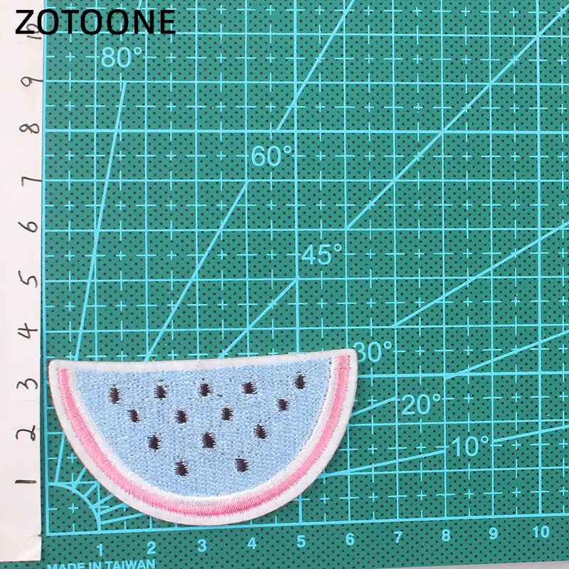 ZOTOONE железные нашивки в форме единорога для полосатая одежда вышитые Diy странные вещи жалованья Фламинго милый патч стикер Аппликация G - Цвет: 1749