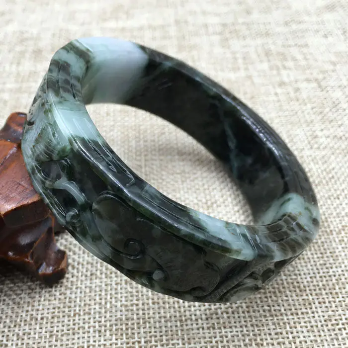 

A-790 Vintage Chinese Hand-carved Black Green Jadeite Jade Bangle Bracelet 62mm 28% 10.13
