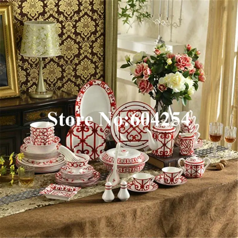 

Bone china tableware set porcelain home dishes set bowls and plates set European ceramic dinnerware creative high-end gift