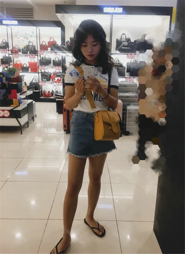 9 (37)