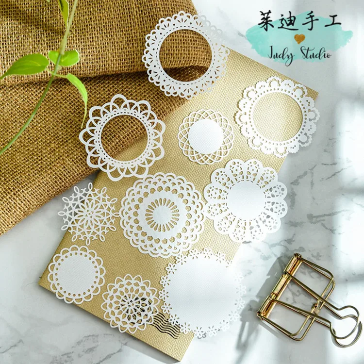 

White Lace Paper Doilies/Placemats for Wedding Party Decoration Supplies Scrapbooking Paper Crafts
