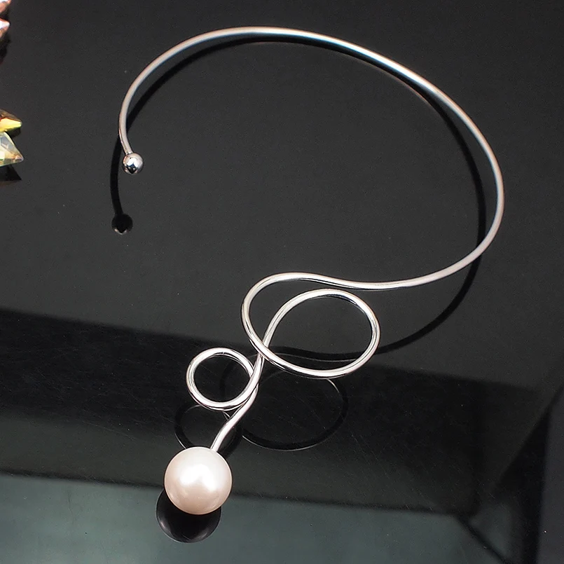 Women Jewelry Imitation Pearl Torque Choker Necklace Women Accessories Geometric Charm Alloy Big Statement Necklace Jewelry Design