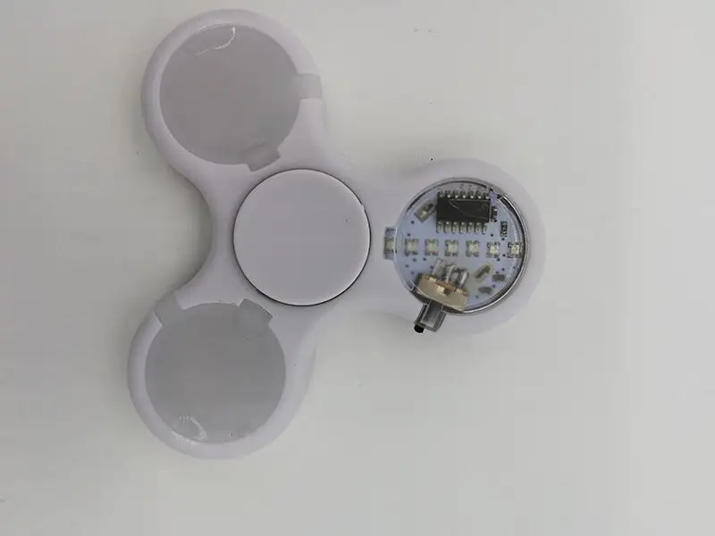 led-fidget-spinner-with-7-led-beads-different-patterns-tri-spinner-eds-anti-stress-led-spinners-fidget-spinner-decompression-novelty-toy (3)