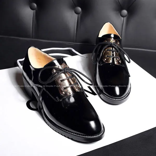 women's patent leather lace up shoes