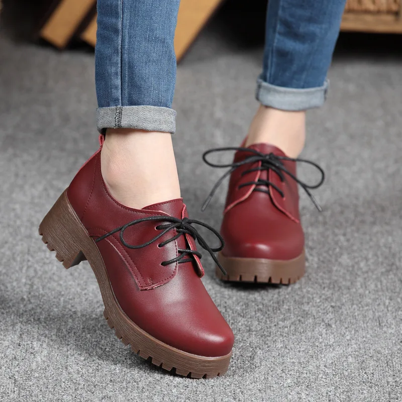 OUKAHUI/кожаная обувь в британском стиле; сезон весна-зима; женская обувь на плоской платформе с квадратным каблуком; женские туфли-оксфорды на шнуровке