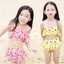Новинка года; милый купальный костюм для девочек; Детские купальники из двух предметов; комплект бикини с раздельными вырезами; купальный костюм с вишенками