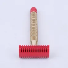 Yaqi длинная бритва красного и латунного цвета