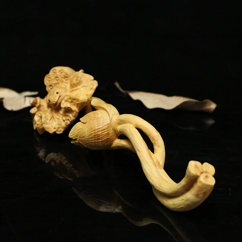 

Lotus leaf frog Chinese Style wood Ruyi Boxwood Carving Creative Home Decoration Car Decorations Wooden Handicrafts Gift art