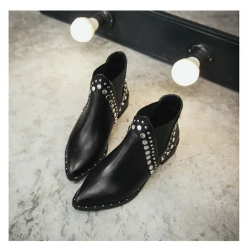

Rivet boots women shoes fashion med heels rivet ankle short boots bottines femme 2018 nouveau fashion pointed toe med heels boot