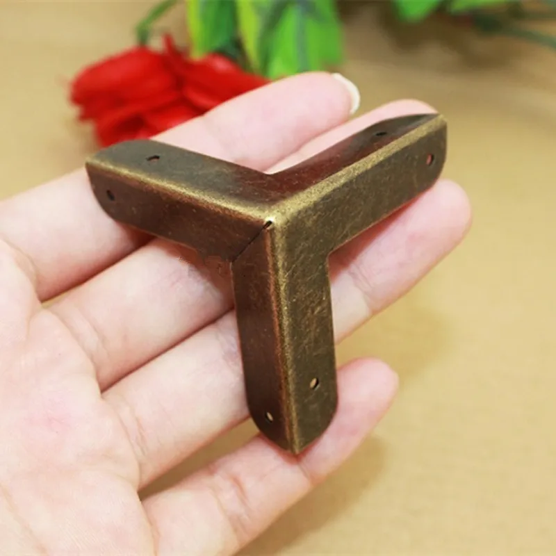 Brass-Luggage-Case-Box-Corner-Brackets-Decorative-Corner-For-Furniture-Decoration-Triangular-6-Holes-Bronze-Tone