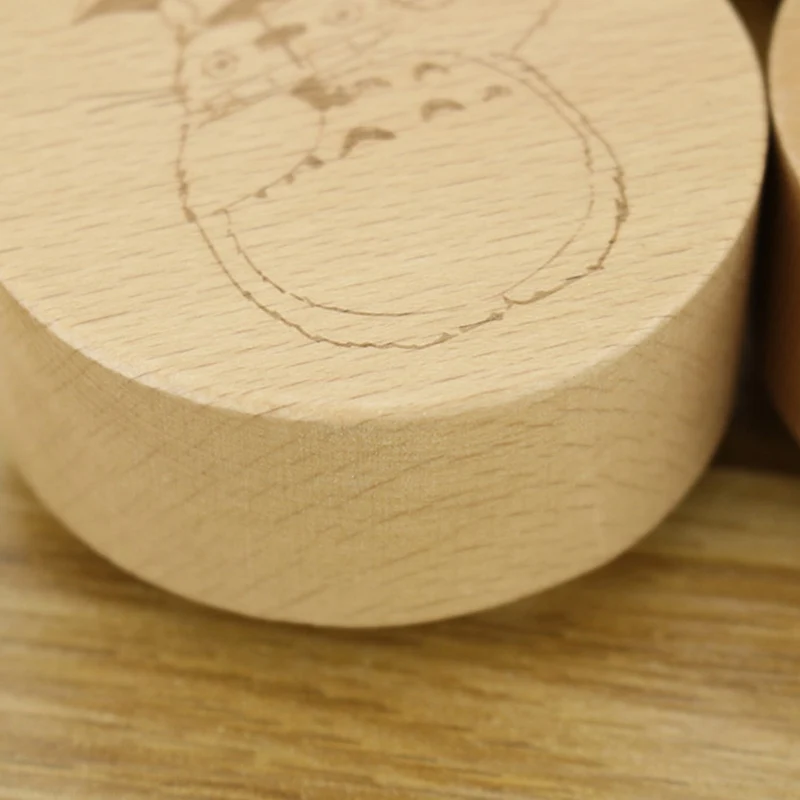 Музыкальная шкатулка музыкальная шкатулка креативный деревянный Тоторо деревянная заводная Музыкальная шкатулка стиль случайный для коллекции или подарка на день рождения