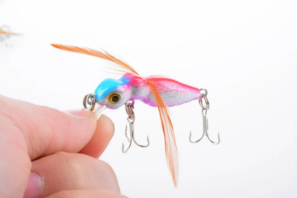 1Pcs Insects Fishing Baits 4.5cm/3.4g Fly Fishing Lures Wobblers Dry