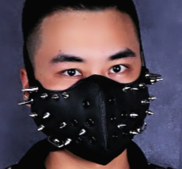 Новинка, черная кожаная модная маска для костюмированной вечеринки в стиле панк, Пылезащитная маска с заклепками, маска для костюмированной вечеринки в стиле стимпанк, мотоциклетная Байкерская маска