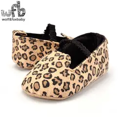 Розничная продажа первые ходоки мягкая подошва Нескользящая повседневная обувь Модные леопардовые детская обувь новорожденного малыша
