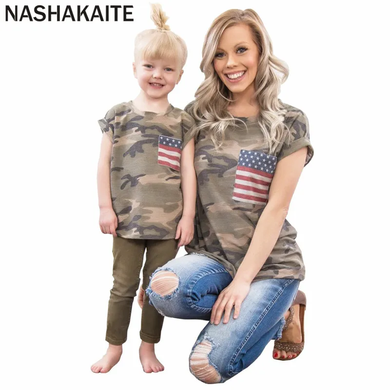 

NASHAKAITE Mom and daughter clothes Camouflage Print O-neck Stars Patchwork Pockets Matching T-shirt matching family outfits