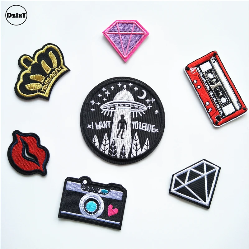 

7 PCS/LOT UFO Parches Embroidery Iron on Patches for Clothing DIY Stripes Clothes Camera Stickers Crown Appliques @M0