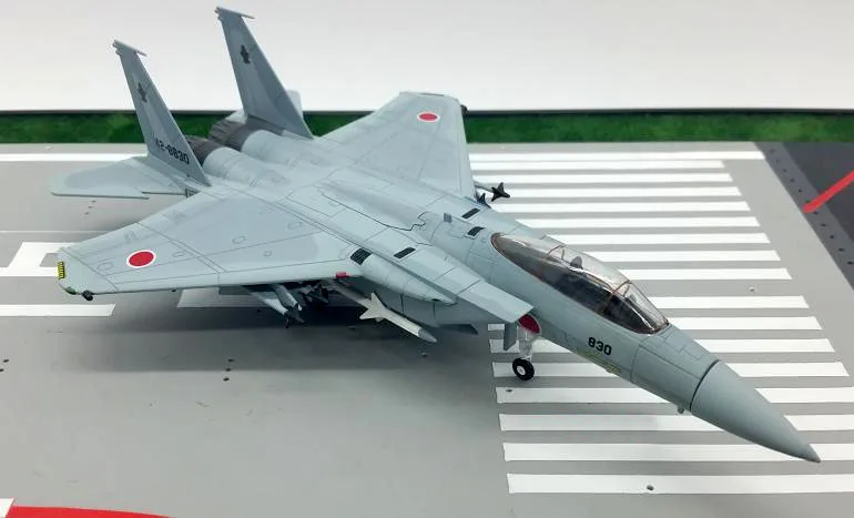 

1:250 Japan Air Self Defense Force F-15J Eagle fighter model Static collection model Only one