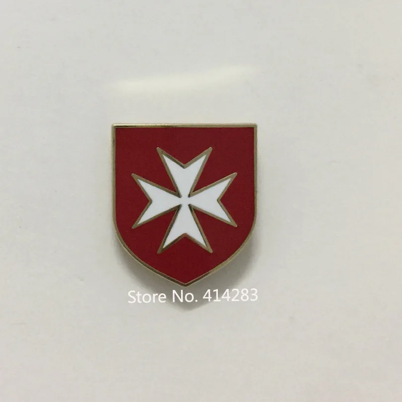 

M025 18mm Tall Hot Sale Masonic Lapel Badge Maltese Cross Knights Shield Lapel Pin and Brooch Freemasonic