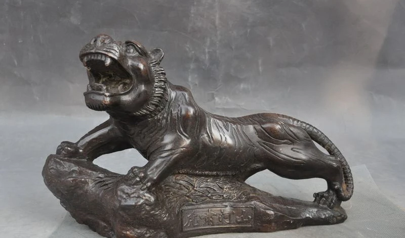 

Lucky Chinese Bronze Fengshui ferocious Animal Zodiac Tigers Tiger Uphill Statue