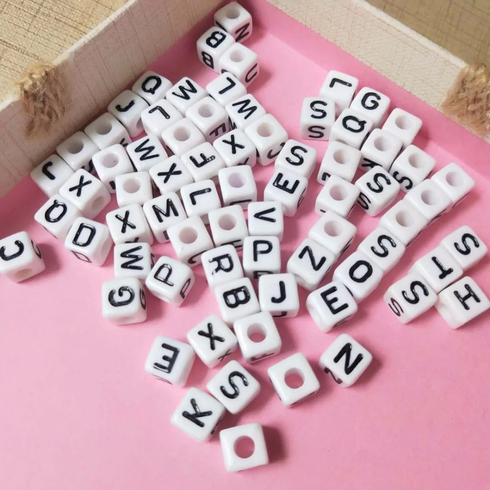 Mini Order 50pcs/lot 8*8mm Chunky Acrylic Letters Beads White With Black Printing Mixed Az