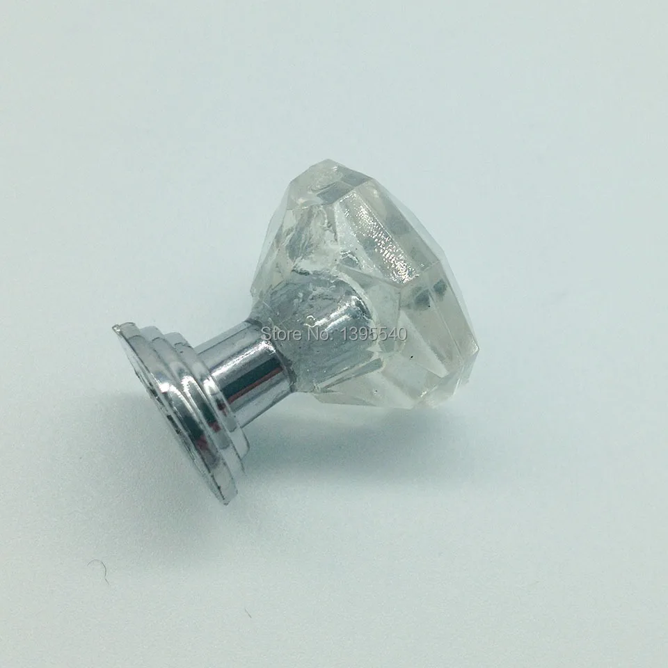 Crystal Plastic cabinet knobs 73.jpg