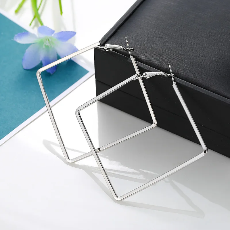 

Personality Simple Metal Square Geometric Earrings Fashion Hoop Earrings For Women Accessories Trendy Jewelry boucle d'oreille