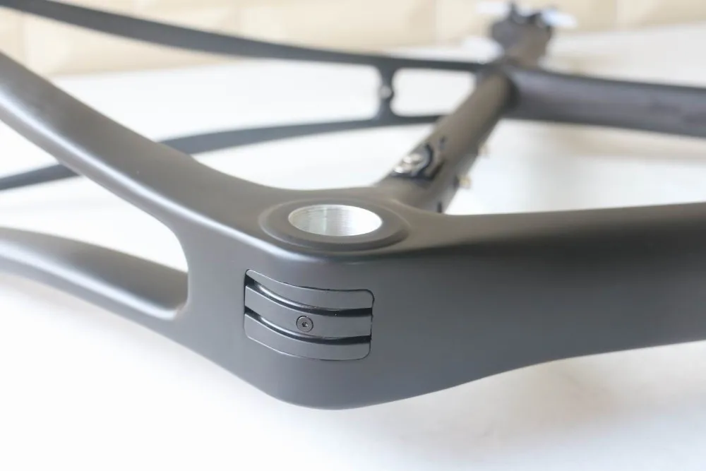 Clearance Chameleon paint full carbon bike parts frame,carbon road bike frame FM208 , carbon aero road frame Di2 OEM ODM carbon bicycle 18 Clearance Chameleon paint full carbon bike parts frame,carbon road bike frame FM208 , carbon aero road frame Di2 OEM ODM carbon bicycle 18