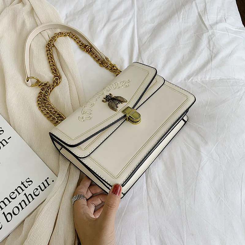 عالية الجودة سلسلة المرأة الحشرات حقيبة ساعي الإناث الشهيرة العلامة التجارية مصمم Crossbody حقيبة كتف الكريكيت يد 2019 جديد الطازجة عالية الجودة سلسلة المرأة الحشرات حقيبة ساعي الإناث الشهيرة العلامة التجارية مصمم Crossbody حقيبة كتف الكريكيت يد 2019 جديد الطازجة