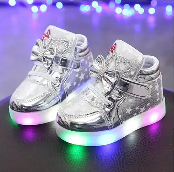 

New Children Luminous Shoes Boys Running Girls Shoes Baby Flashing Lights Fashion Sneakers Toddler Kid LED Sneaker