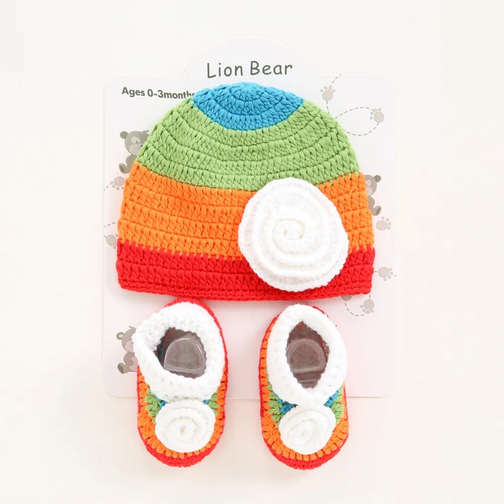 Комплект из 2 предметов, Шапочка+ обувь для новорожденных, 0-3 месяца, милые носки ручной работы из хлопка для новорожденных мальчиков и девочек, обувь с героями мультфильмов, подарок для малышей