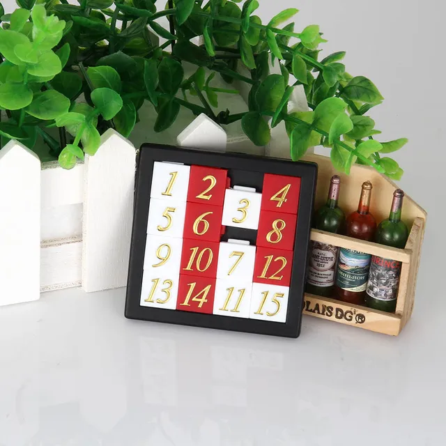 Early Educational Toy Developing for Children Plastic Number Puzzles Kids Toys Sliding Puzzle Toy 15 Tiles Logics Game Adults 3