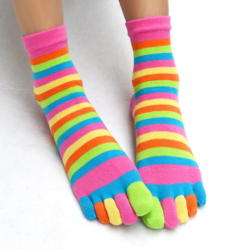 

Women Five Fingers Socks Fitness Yoga Socks Female Lovely Air Cotton Rainbow Stripe Toe Socks sport socks clothing wear