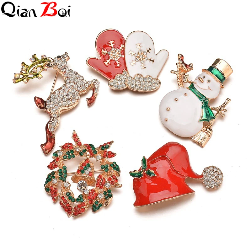 

QianBei Xmas Enamel Snowman Stockings Santa Tree Brooch Pin Christmas Gifts Women Men Brooches Charm Crystal Rhinestone