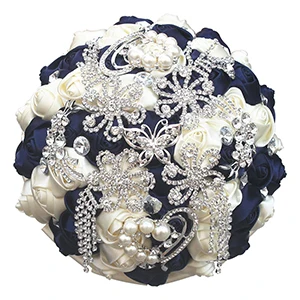 18CM Luxury Ivory Silk Rose Wedding Flowers Crystal Brooch Bridal Holding Flowers Tassel Full Diamond Stitch Wedding Bouquet - Цвет: F