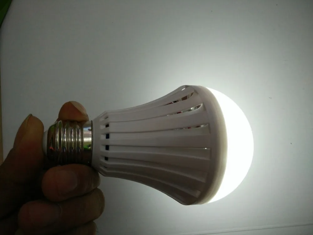 

5 hours used new 9W/12W white color E27 AC175-265V LED intelligent flashlight energy saving bulb LED bulbs,Home Emergency Light