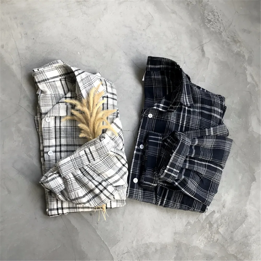  Wide Shoulder Plaid Women Blouses 2018 Autumn Linen Big Chest Plaid Shirts Loose Women Top Blusas Lantern Sleeve Clothing (13)