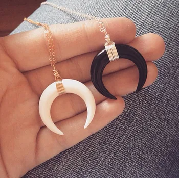 

New Fashion Ivory Bone Double Horn Necklace Crescent Moon Chokers Pendant Necklace For Women