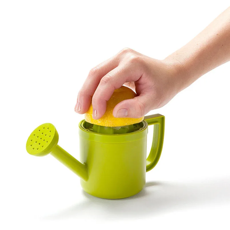 

Orange Lemon Fruit Squeezer Sprinkling Water Manual Citrus Juicer 100% Original Juice Child Healthy Life Potable Juicer Machine