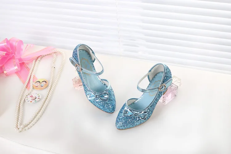 SKHEK/сандалии для девочек; Новинка года; обувь с жемчугом; детская обувь на высоком каблуке; модная обувь с острым носком; Танцевальная обувь для девочек; сандалии принцессы