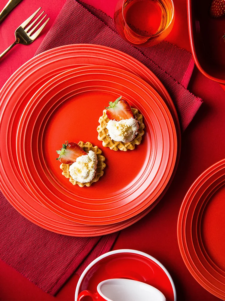 

European Simple Pure Bone Porcelain Glazed Tableware with Red Sand
