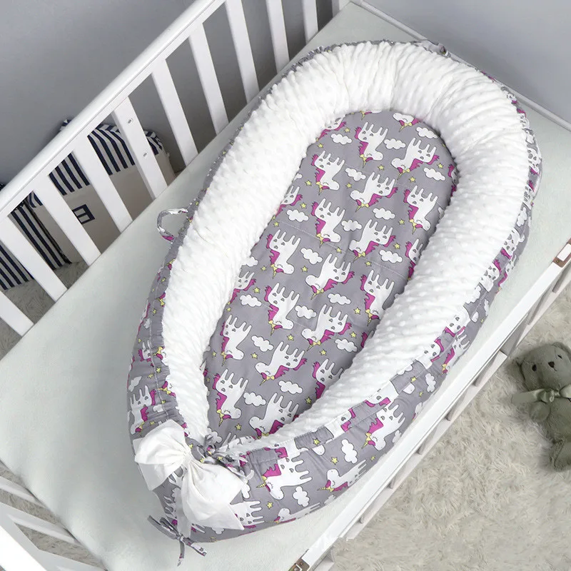 

2019 New baby cribs American uterus bionic bed baby sleeping bed comprehensive bubble cashmere kit
