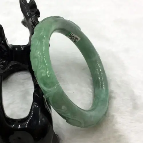 

2883 Vintage China Hand-carved Emerald Green Jadeite Jade Bracelet Bangle