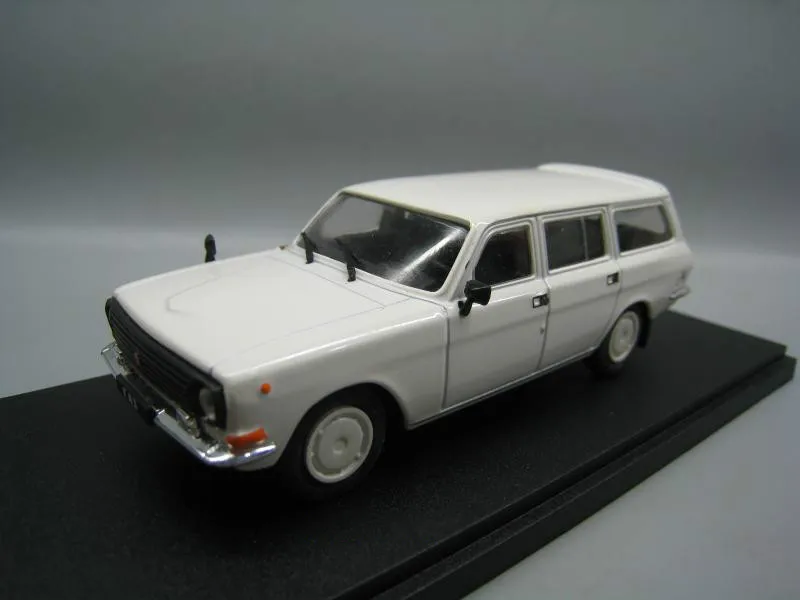

IXO 1/43 Scale Car Model Toys RUSSIAN GAZ 24 12 Diecast Metal Car Model Toy For Collection,Gift,Kids